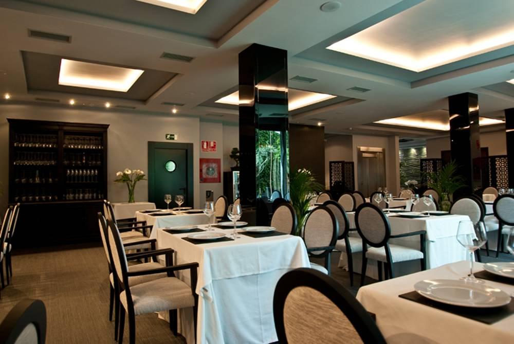 Hotel Infanta Leonor Écija Restaurante foto